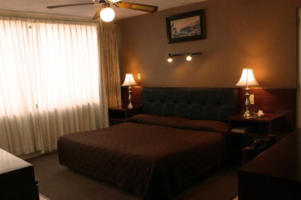 Hotel Flamingo Kristal Irapuato Rom bilde