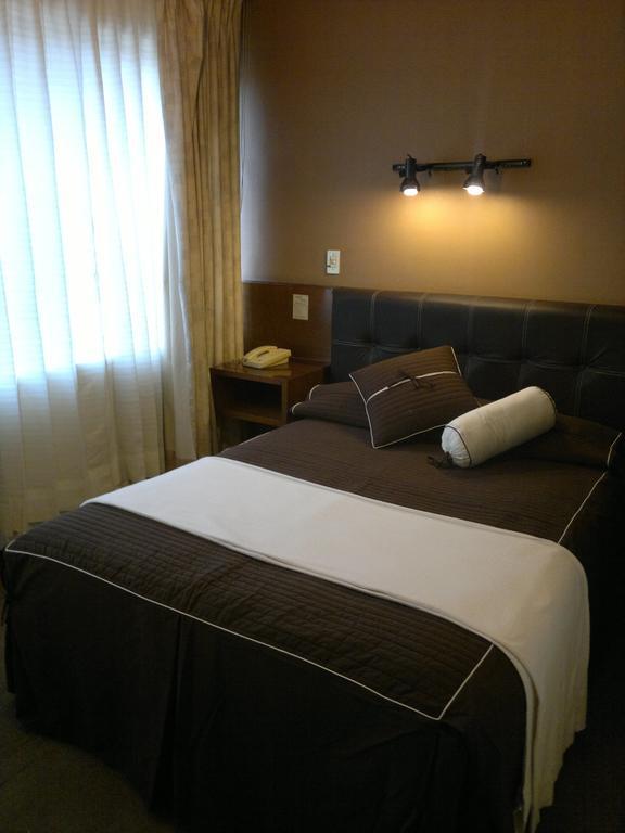Hotel Flamingo Kristal Irapuato Rom bilde