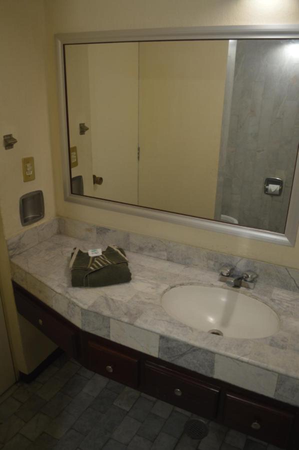 Hotel Flamingo Kristal Irapuato Eksteriør bilde